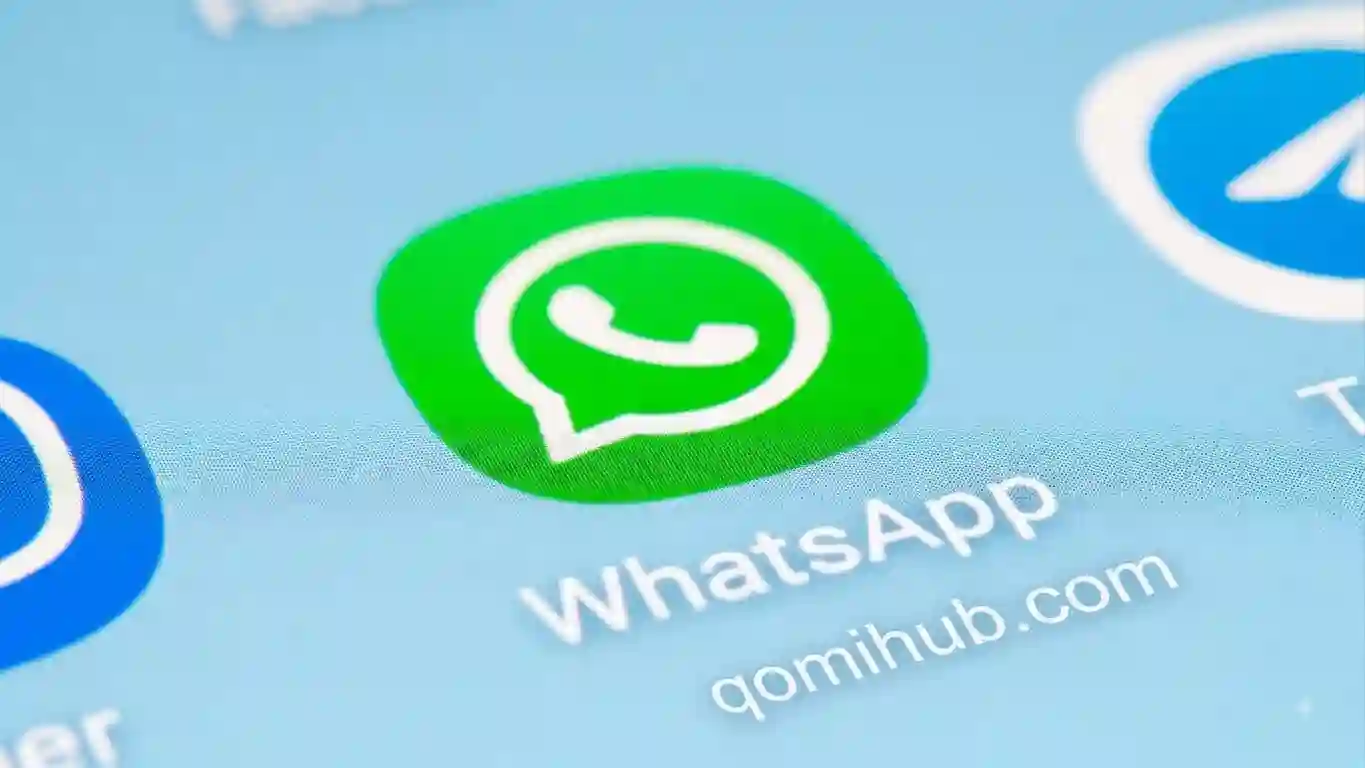 WhatsApp Tests New Animated Chat Wallpapers in Beta